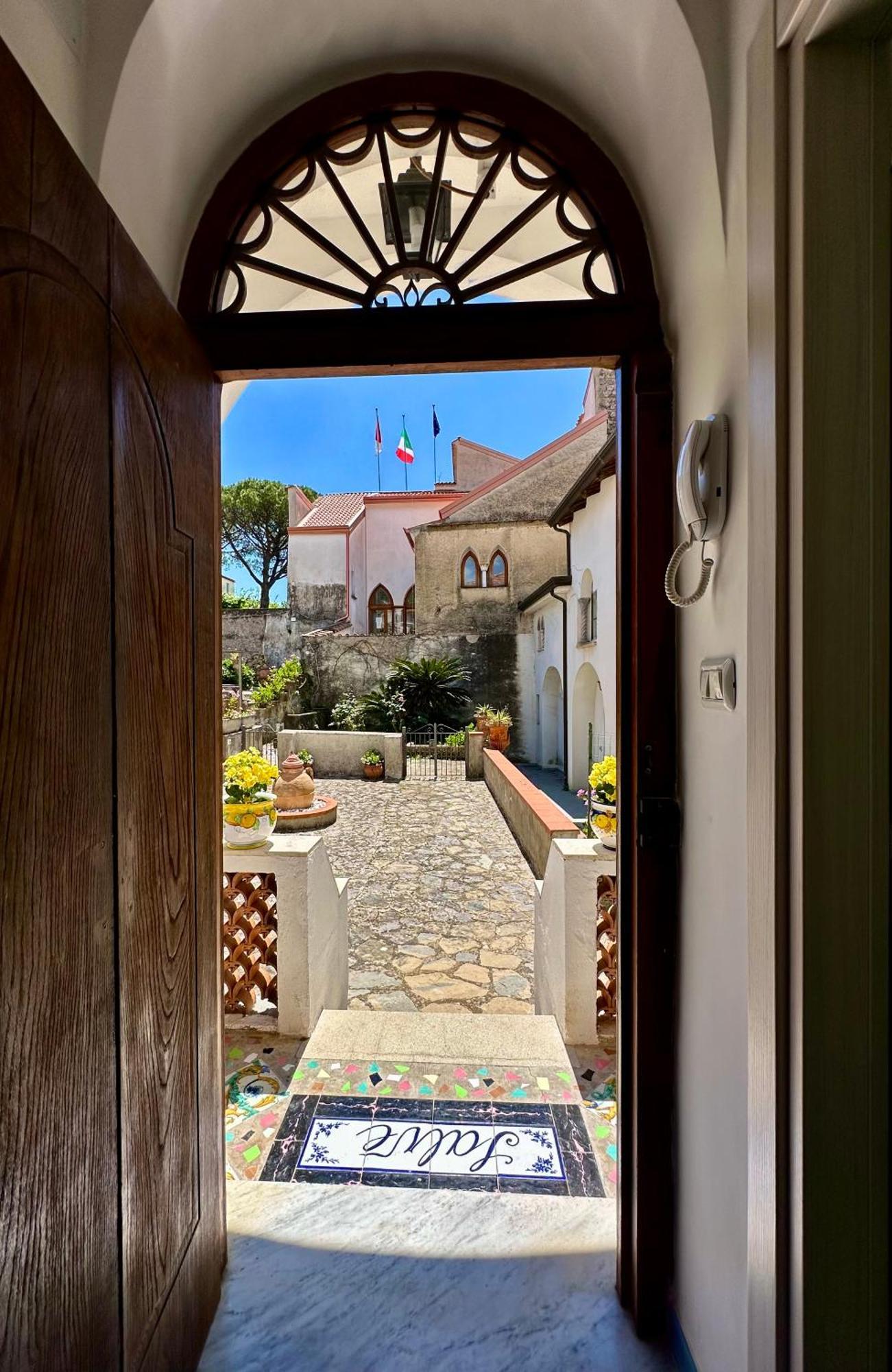 Simona House Villa ราเวลโล ภายนอก รูปภาพ